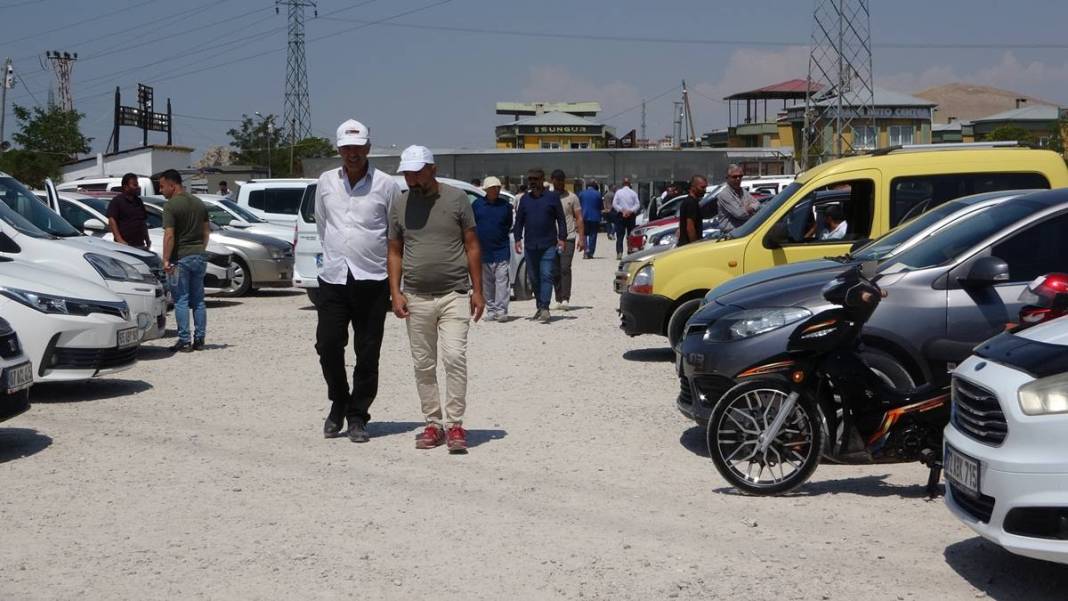 Bakan çok ama alan yok! Piyasa 3-4 ay öncesine göre daha da düştü ve düşmeye devam ediyor 2